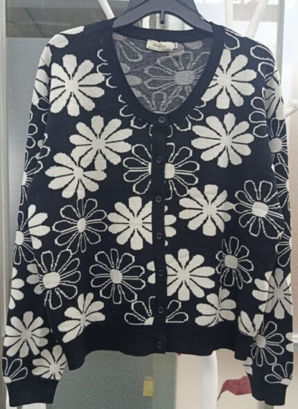 ladies button cardi